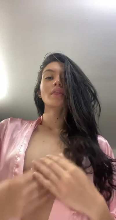 I want to let one lucky Redditor cum on my tits multiple times