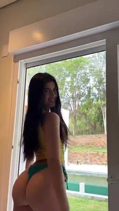 Victt&oacute;ria Medeiros