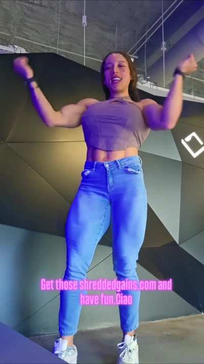 Day 16 of me flexing until I reach 1 Million/ Have my own Fornite skin and Marvel notices my socials full flexis video at shreddedgains.com #shreddedgains.com #musclegoddess #carolynemarquez #1zillion #series