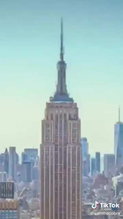 Hyperlapse of 1,272 people&rsquo;s photos of New York City.