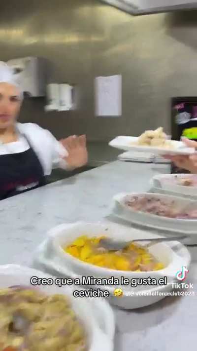 Por fin esta soltera la miri,est&aacute; buenasa