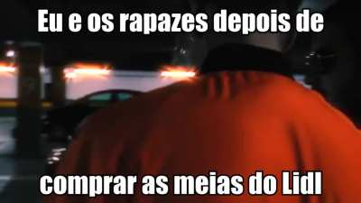 Ele est&aacute; um pouco fresco, n&atilde;o vou mentir 💦🧊🥶