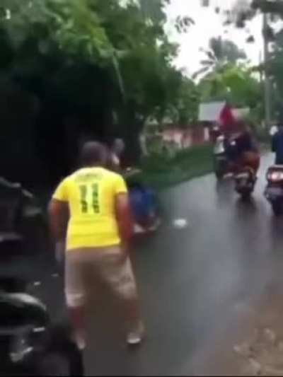 Enquanto isso, na Indon&eacute;sia...