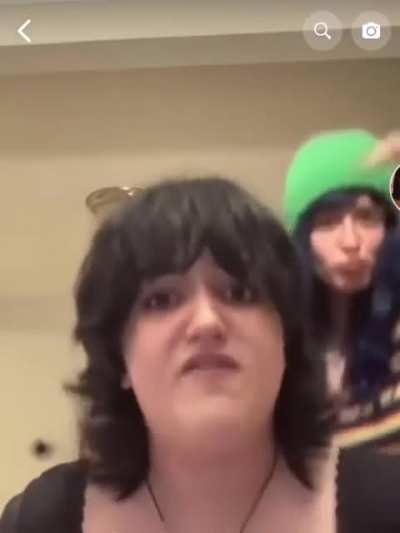 'I can sing too'