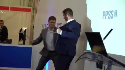 Body-armour company demonstrates their &ldquo;stab protection&rdquo; vest 😳