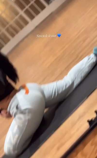 Stretch it out 💙 Bodybyrao