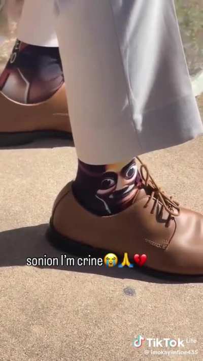 what kind of sock is this🥀