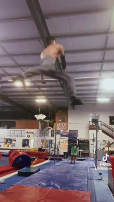 Learned that step forward off the bar into mixed grip 360 tonight!