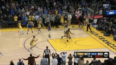 [Highlight] Poole and Curry both miss shots at tying the game
