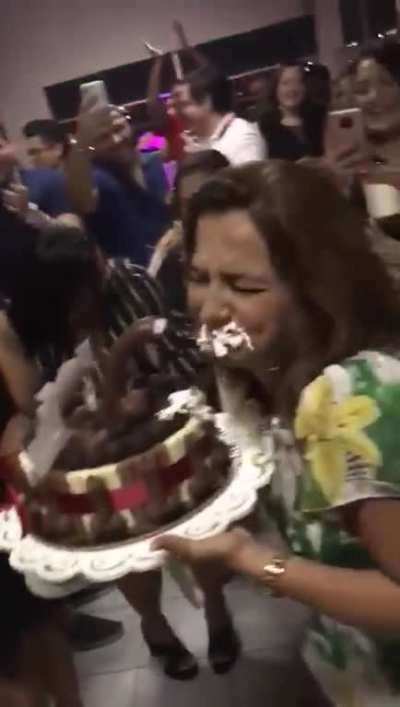 This tasty cake
