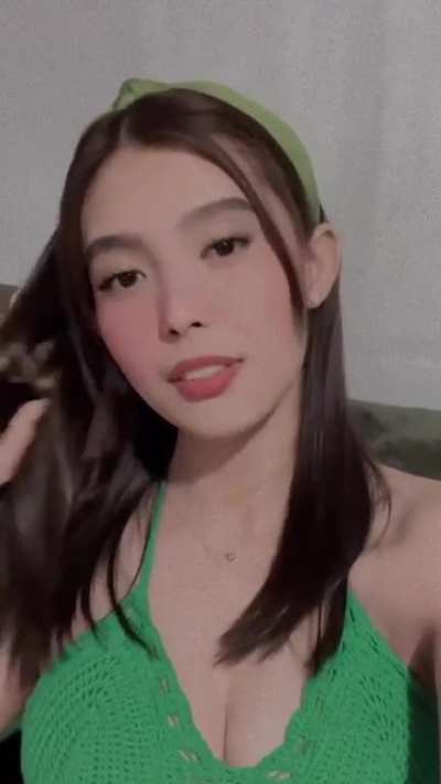 Analyn Barro