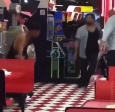 Guy wasn&rsquo;t ready for what happened next. (Idk if it&rsquo;s graphic content so I&rsquo;m a mark it anyways.)