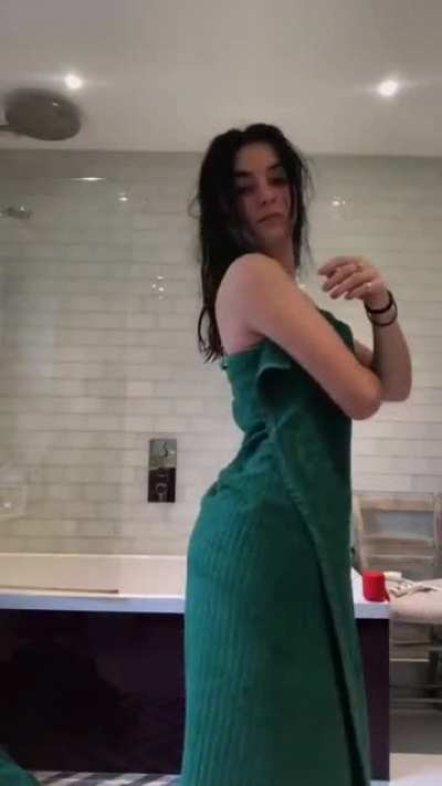 Bikini bouncing