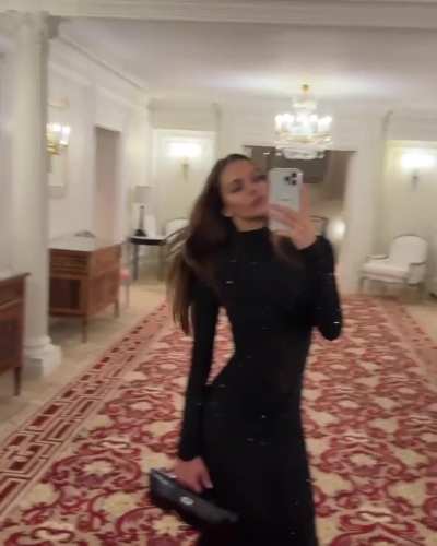 Black dress 🥰