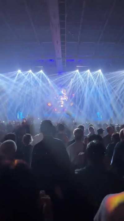 tove lo &ndash;&nbsp;habits (stay high)(999999999 remix live at dream nation 2025 in paris, france)
