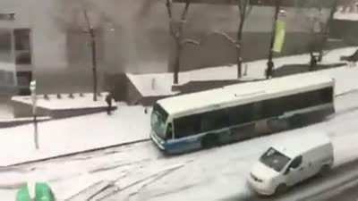 Не хватает только красной фуры Кока-кола)