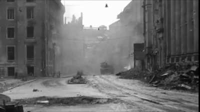 Some footage of American forces in Cologne - Including footage of T26E3 "Eagle 7" the infamous Pershing that beat the Panther next to the cathedral.
