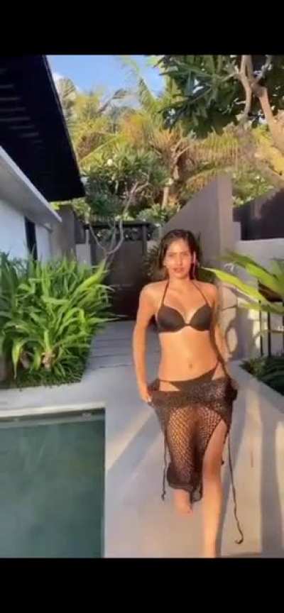 Sakshi Malik Stunning in Black Bikini 👙