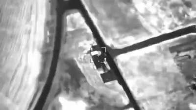Ukrainian HIMARS destroys a Russian Pantsir on the left bank in the Kherson region (August 2024)