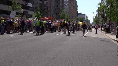 March to the White House right now, led by CASA, in support of Kilmar Garcia