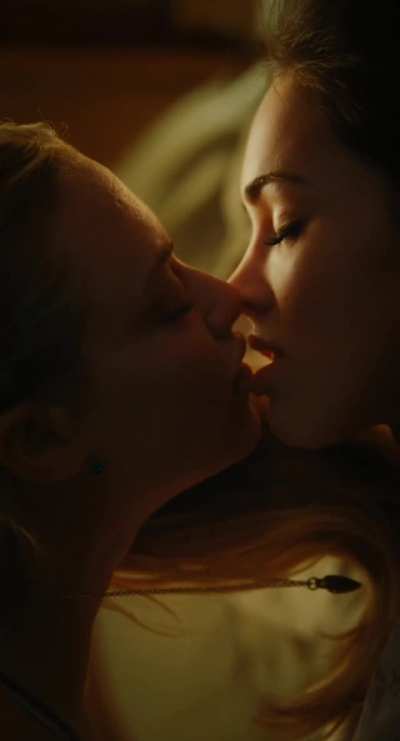 Amanda Seyfried and Megan Fox