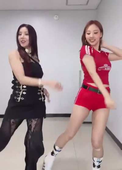 Eunbi with Nayeon