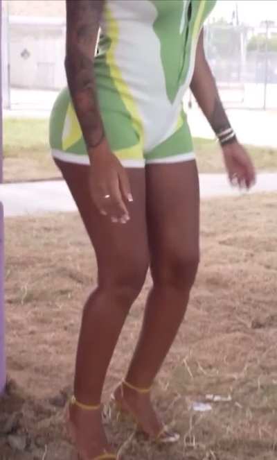 Jania Meshell