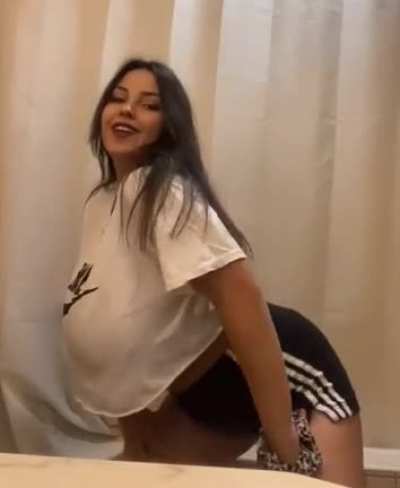 (●__●)