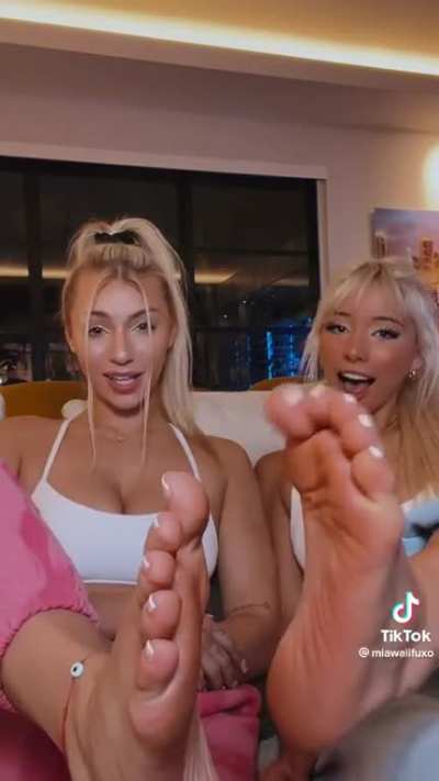 Who y&rsquo;all got L or R?