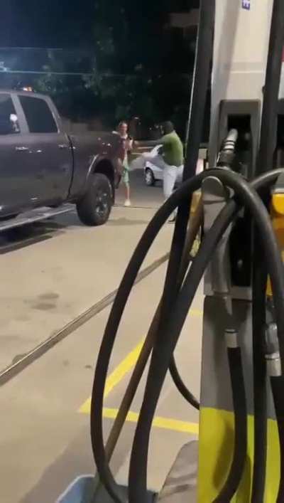 Guy kicks car then gets shot