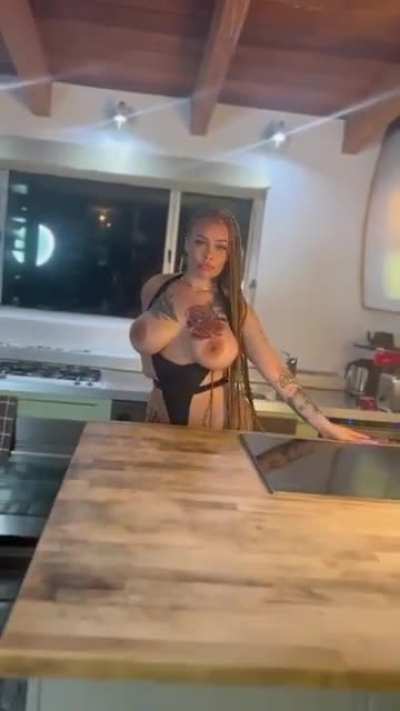 BustyRedbonesAreAnAphrodisiac