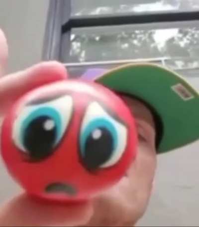 😐