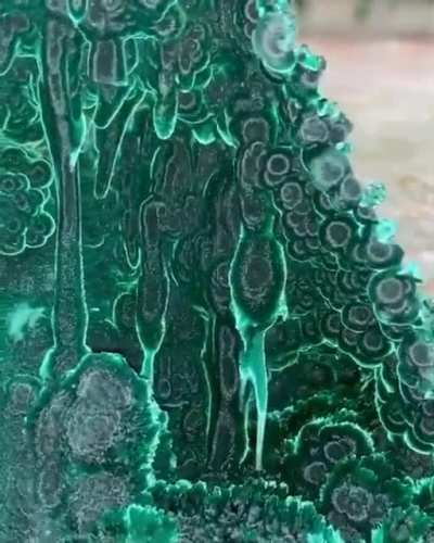 Amazing Velvety-green malachite stalactite geode