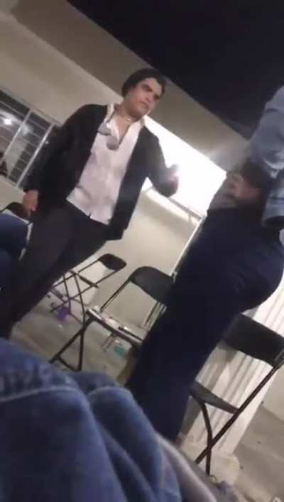 Pelea de mods de r/mexico