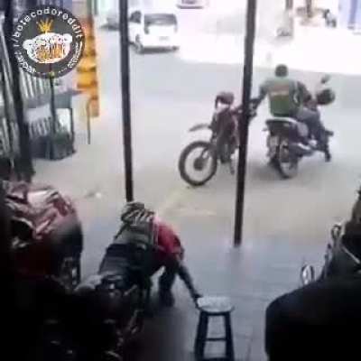 Imagens fortes de um roubo a banco