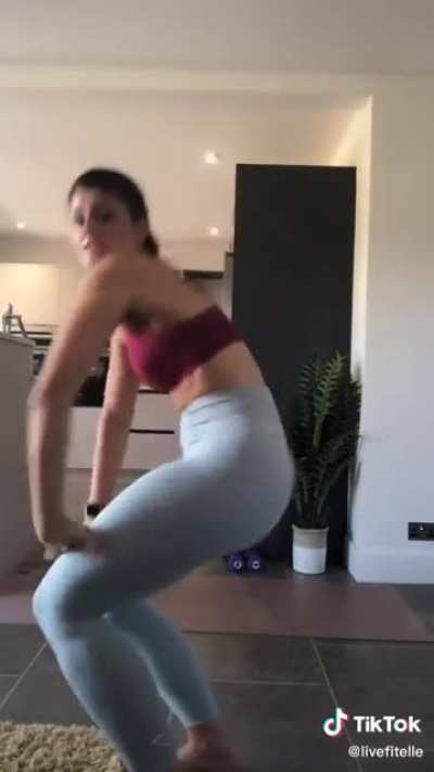 She got moves 🥵