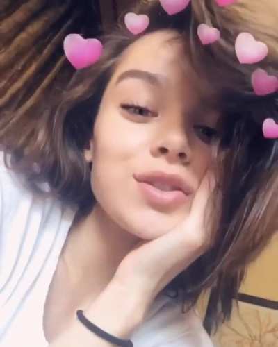 Hailee Steinfeld