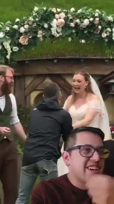 Es tu boda y te gusta El Se&ntilde;or de los Anillos y pasa esto