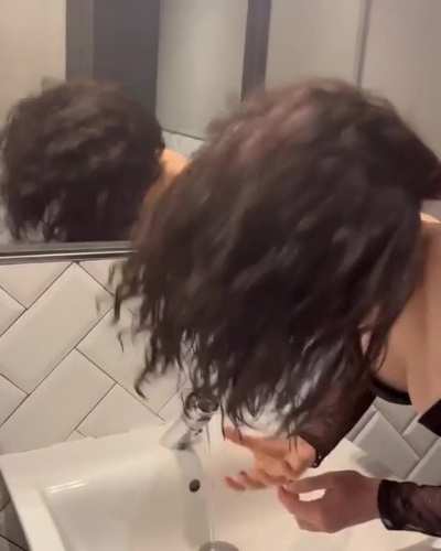 She's wet. Dm me for a session