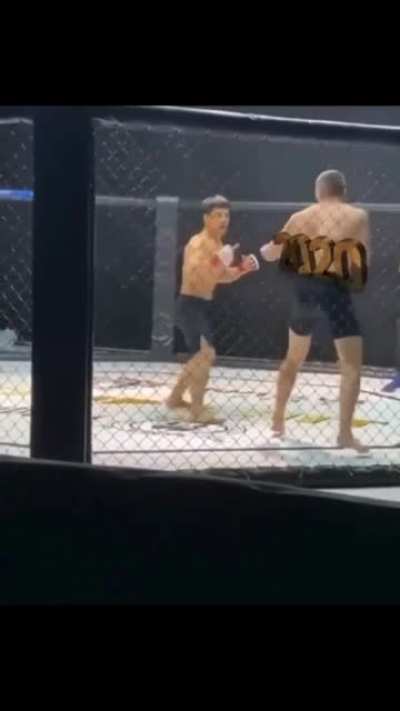 Unusual way to distract a fighter but I guess it works