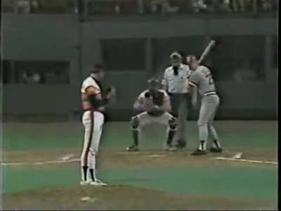 [Highlight] Often forgotten Reds great Buddy Bell hits a dinger off the Astros, driving in Pete Rose from first.