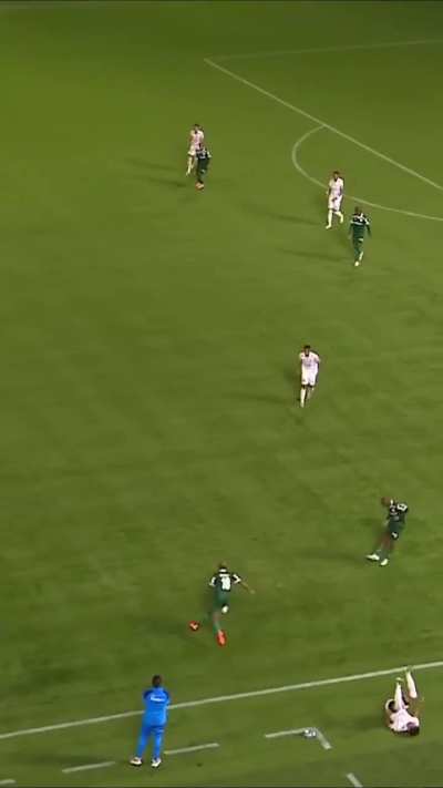 Eduardo Concei&ccedil;&atilde;o, de 16 anos rec&eacute;m-feitos, na Copa S&atilde;o Paulo hoje (4 gols e 2 assist&ecirc;ncias)