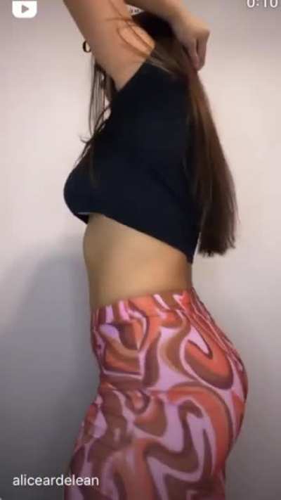 The Jiggle🥵