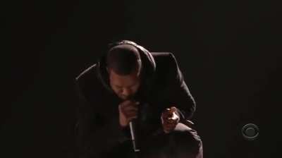 Ye performing &ldquo;Hey Mama&rdquo; just three months mama Donda West passed. 🕊️
