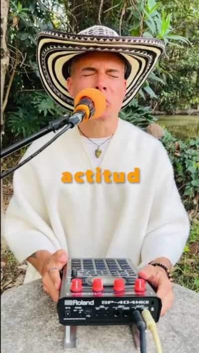 SP-404 heads, be gentle &mdash; live Colombian folk flip w/ vocals + chorus lift