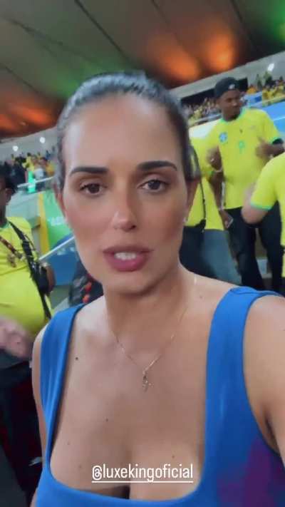 L&iacute;via Nepomuceno.