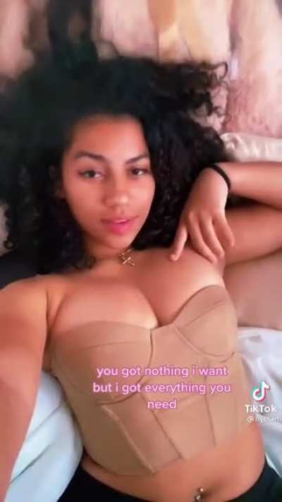 🤤