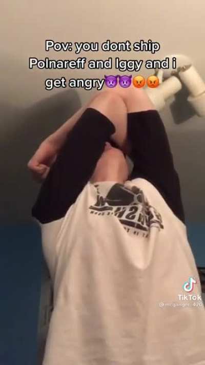 😈