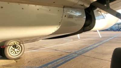 You have seen the inside of an airplane but have you seen the "insides" of an airplane?