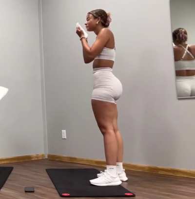Whoah&hellip;y&rsquo;all be sleeping on they workout vids